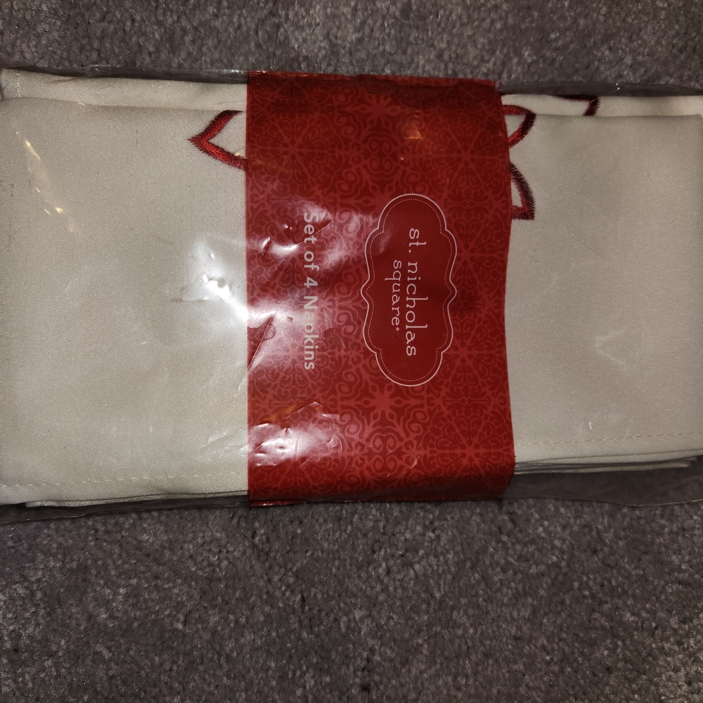 St. Nicholas Square Cream Napkins
